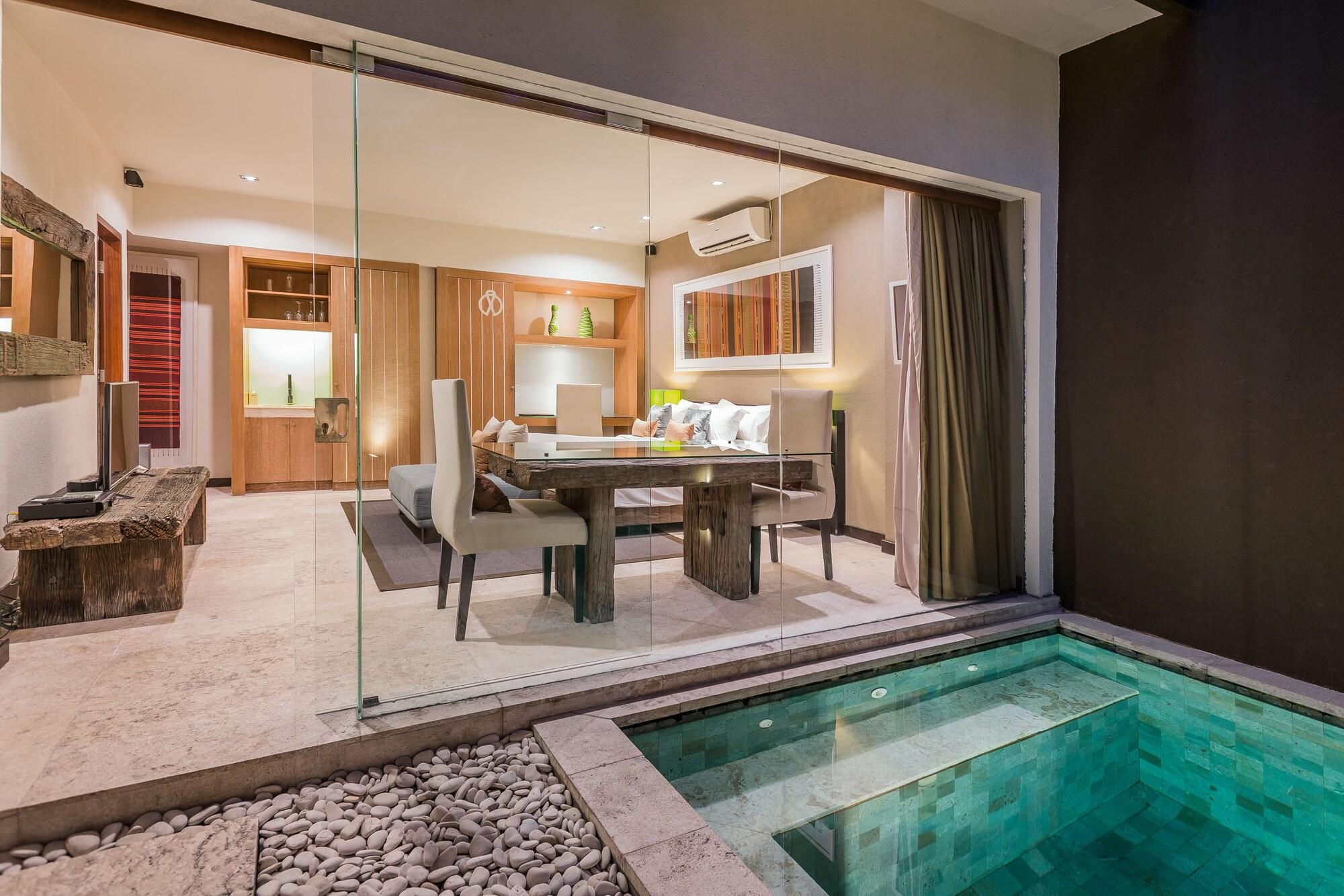 Cicada Luxury Townhouses Семиняк Екстериор снимка