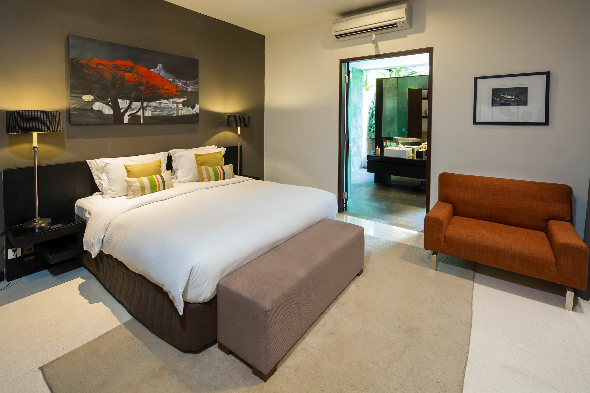 Cicada Luxury Townhouses Семиняк Екстериор снимка