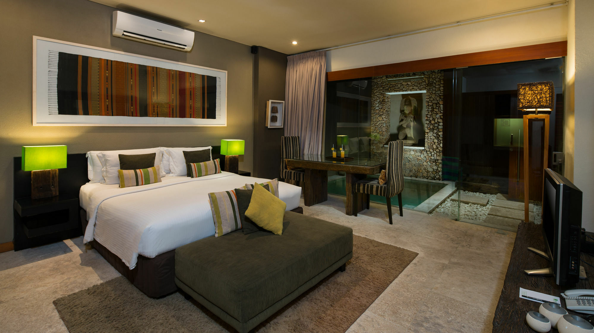 Cicada Luxury Townhouses Семиняк Екстериор снимка